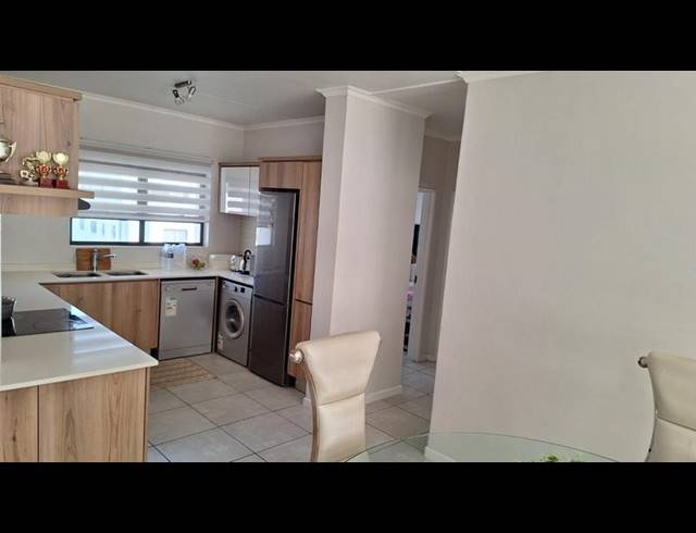 2 BEDROOM APARTMENT FOR SALE IN KYALAMI AH